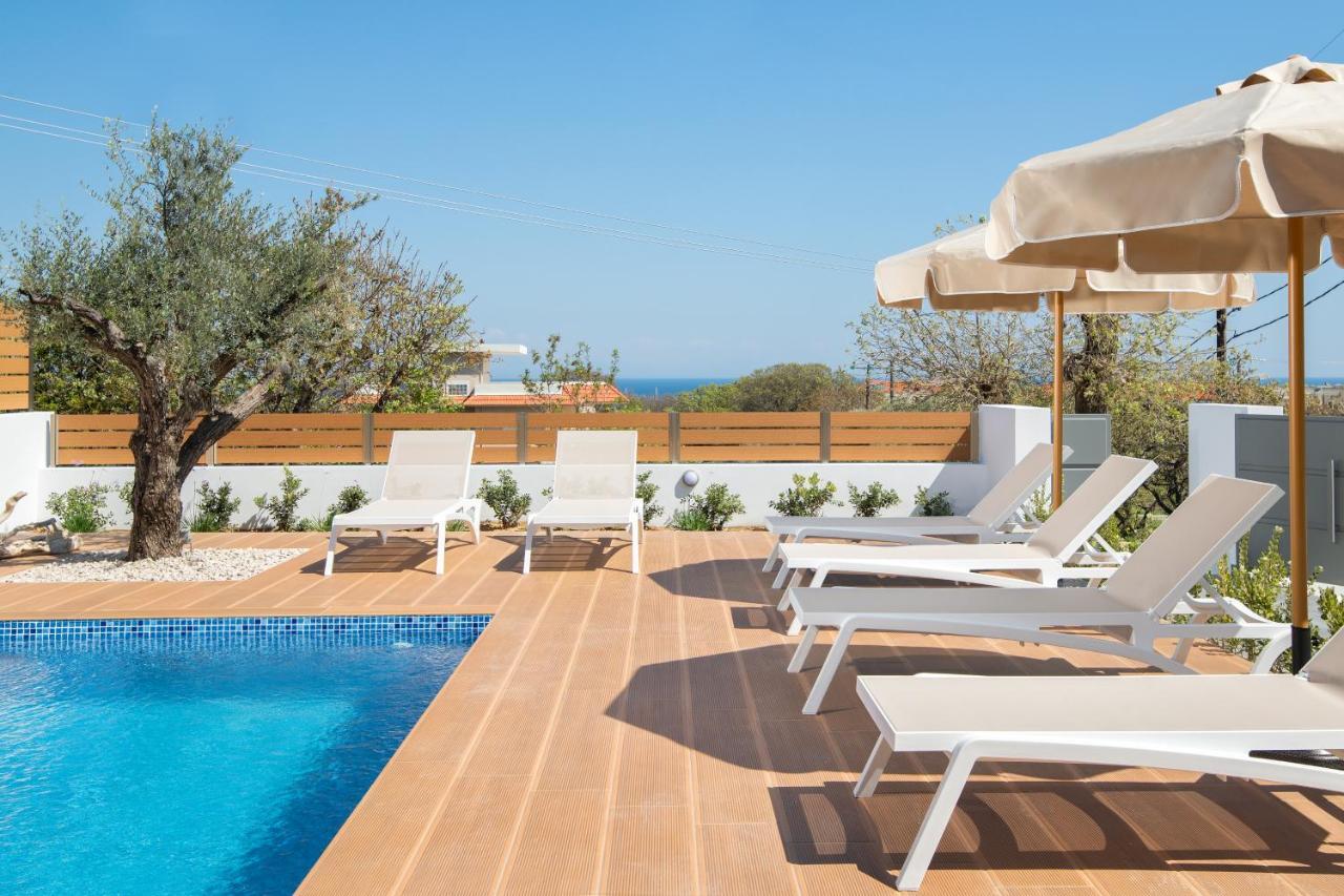 Terpsis Pool Villa 阿斯格罗 外观 照片